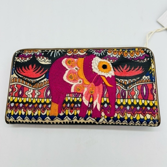 SAKROOTS WOMEN’S COLORFUL “ONE WORLD” THIN WALLET WITH EMBROIDERED ELEPHANT NWT - Picture 4 of 11